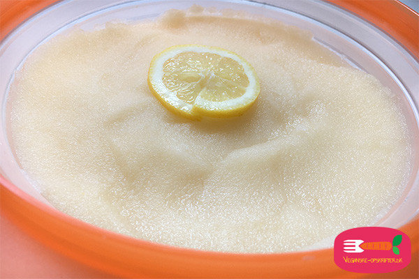 citronsorbet opskrift - frisk citronsorbet - med og uden ismaskine