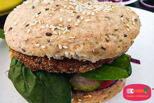 vegansk burgerboller - opskrift på burgerboller uden mælk og æg
