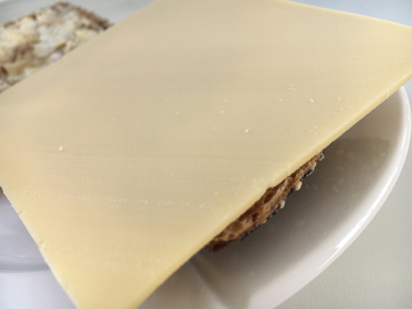 Spir skiveost fra netto - test og anmeldelse af vegansk ost